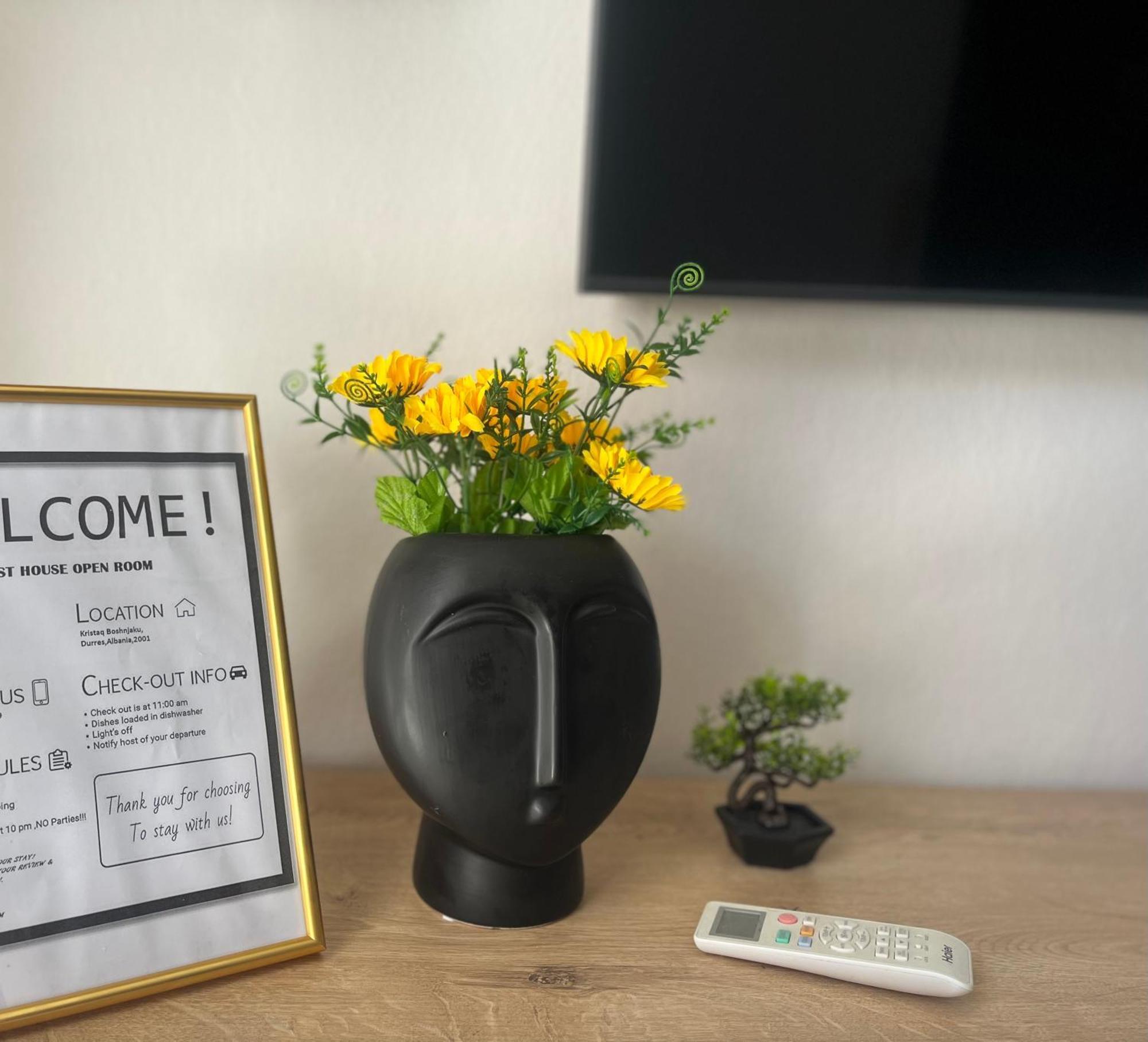 Guest House Open Room Durrës 外观 照片